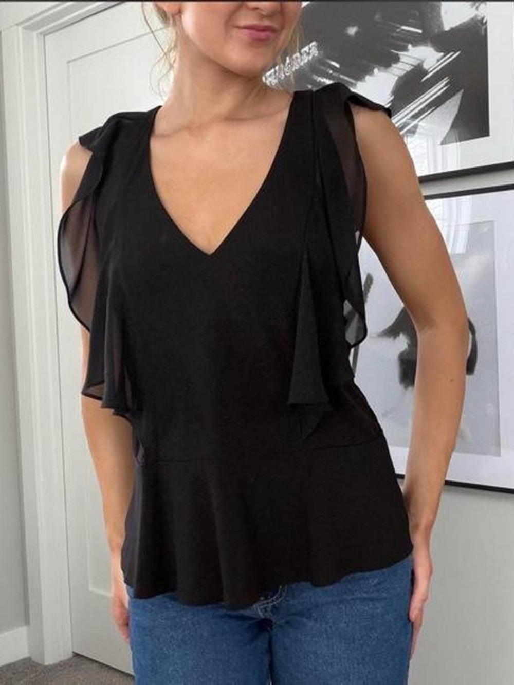 Vintage Express Black V-Neck Ruffle Sleeveless Elegant Top - Women